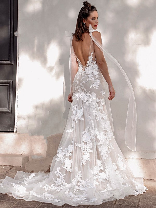 Wholesale Sheath/Column Tulle Applique Sleeveless V-neck Chapel Train Wedding Dresses